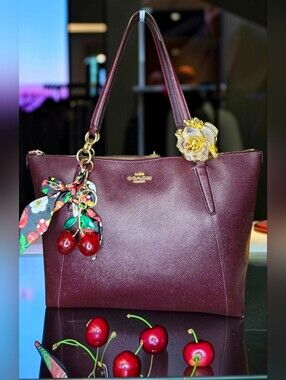 Coach Ava Chain Tote Bag In Burgundy Style No.F57526